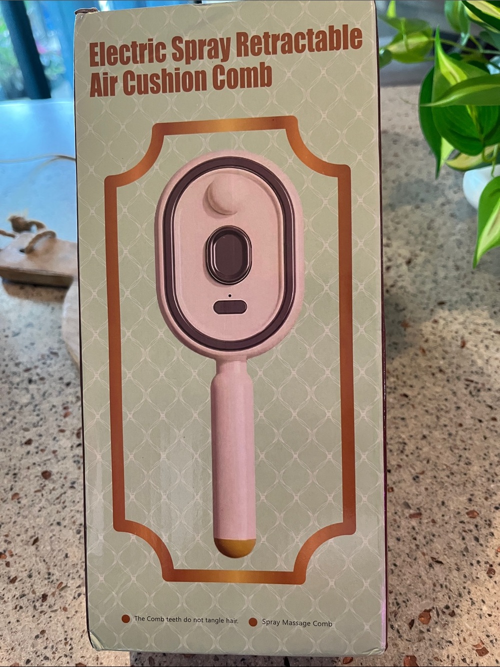 Electric Spray Retractable Air Cushion Comb - white.